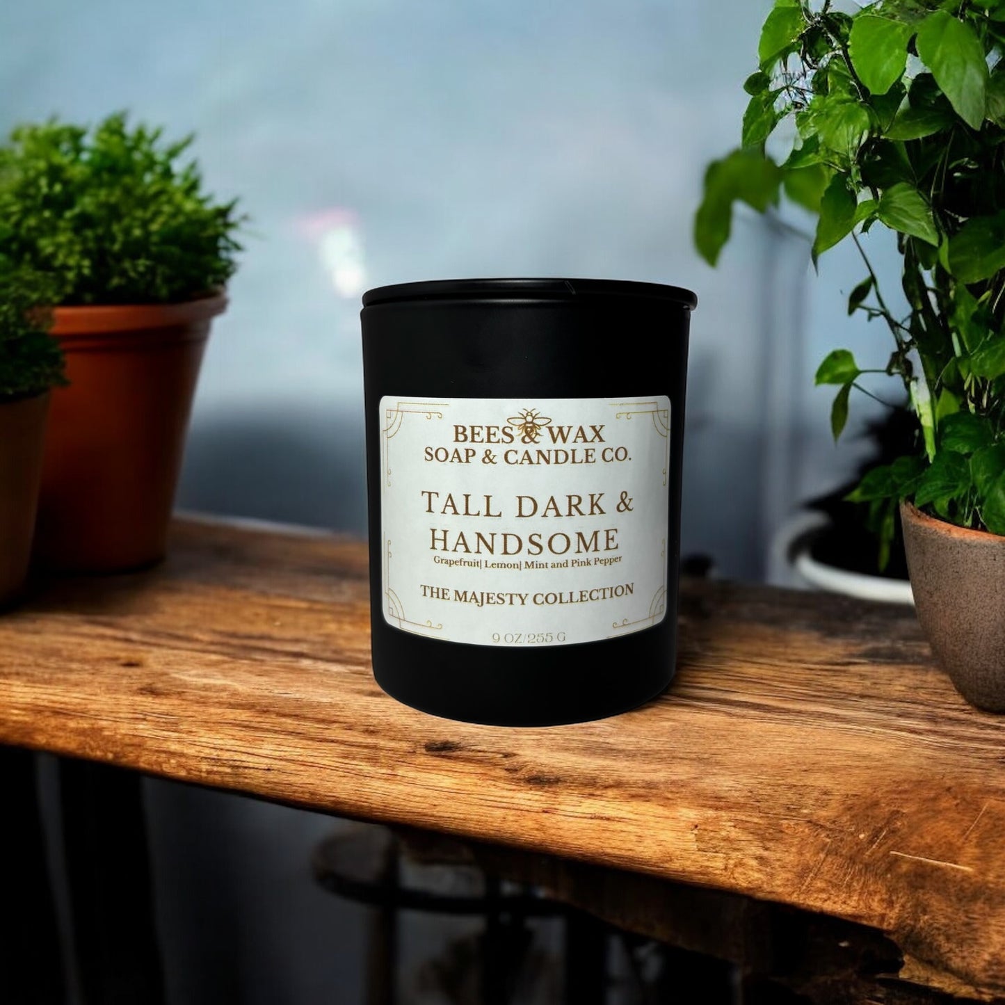 tall dark & handsome | 9 oz wooden wick | grapefruit, bergamot & patchouli