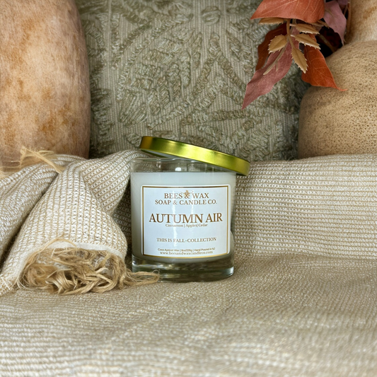 autumn air | 8 oz wooden wick | cinnamon, green leaves & cedar